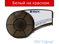 M21-375-595-RD Виниловая лента шириной 9,53 мм белые буквы на красном фоне.